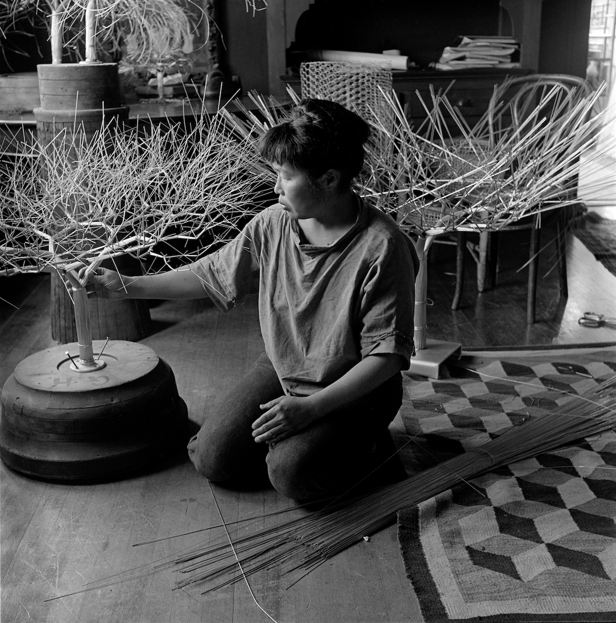 How to Create Wire Sculpture Art Inspired by Japanese Artist Ruth Asawa