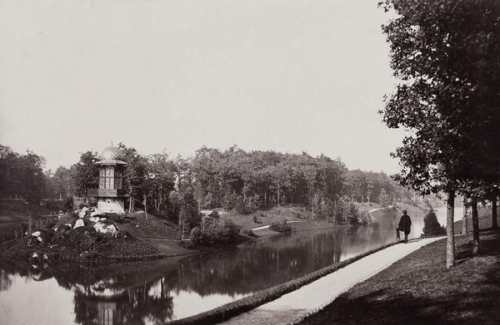 The Emperor’s Kiosk, Bois de Boulogne, 1858–1860